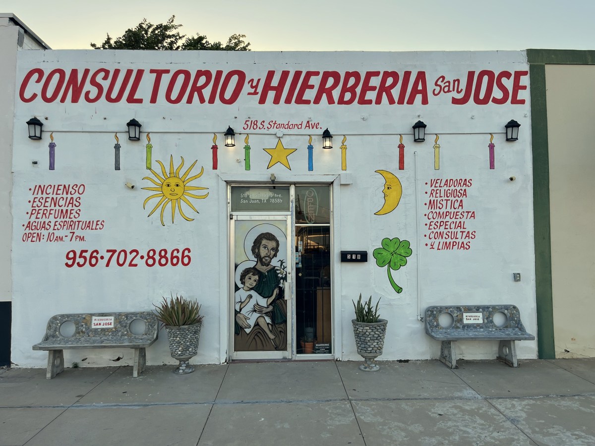 Consultorio and Hierberia San&nbsp;Jose